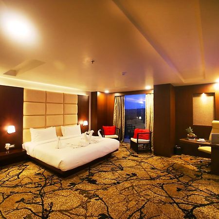 Hotel Vijan Mahal Jabalpur Zewnętrze zdjęcie