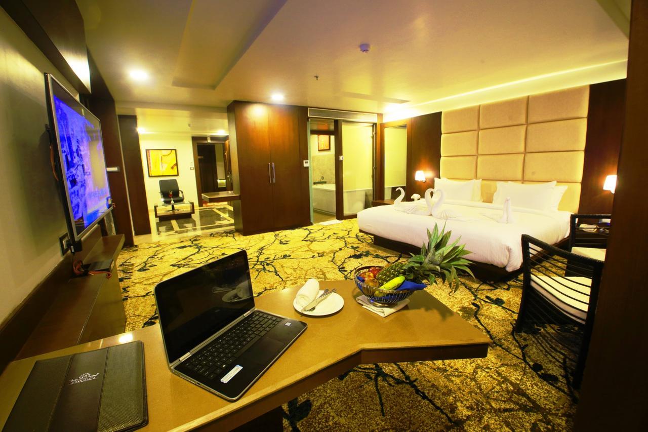 Hotel Vijan Mahal Jabalpur Zewnętrze zdjęcie
